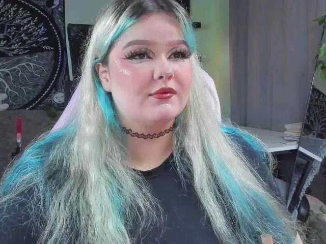 -CandyM1lky- — Hot guys who know how much they want to fuck me, and are generous with encouragement