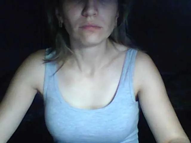 BabyLove4432 on BongaCams 