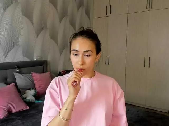 Bambiiiii on BongaCams 