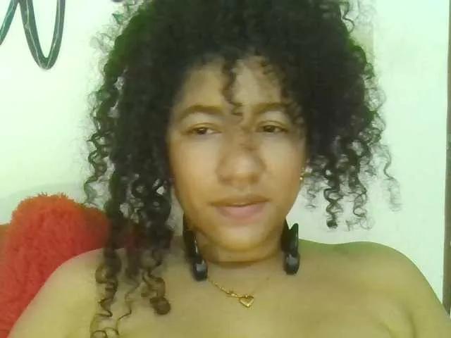 Bellacrespa on BongaCams 