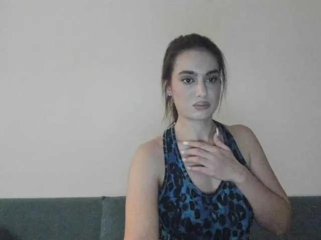 bubble-gum122 on BongaCams