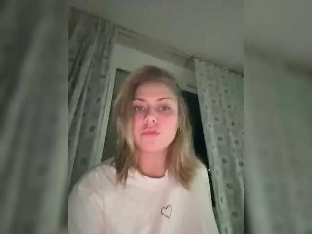 Dayana2104 on BongaCams 