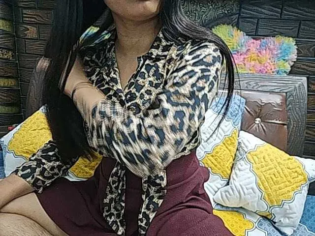 Dollmeenu on BongaCams