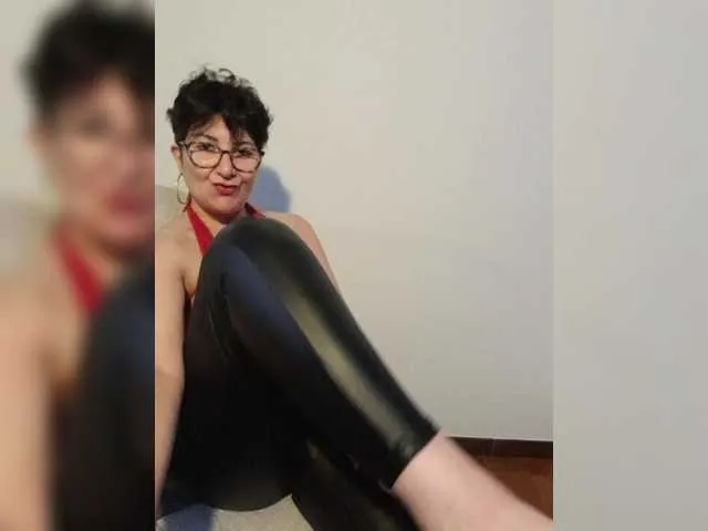 ElitalianMilf model from bc