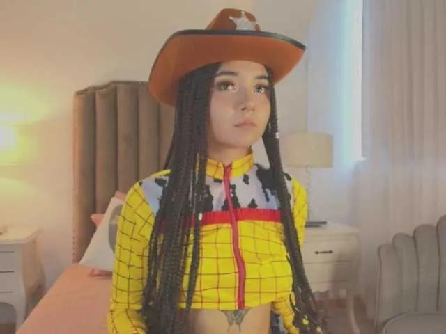 Emma-Torres1 on BongaCams