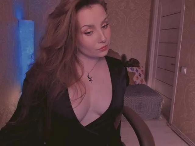 Esmeerrr on BongaCams 