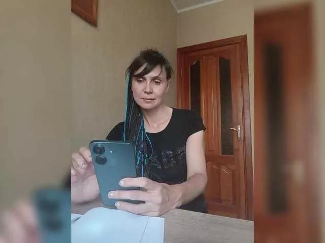 Hellenalonenochka on BongaCams 