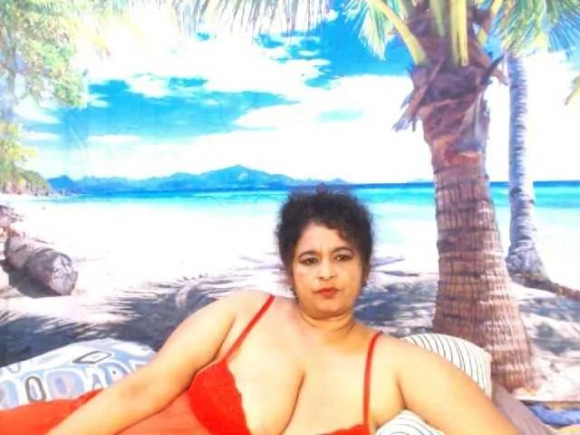 indianstar75 on BongaCams 