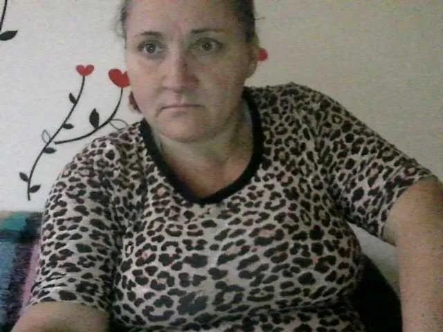 LaraXXX33 on BongaCams 