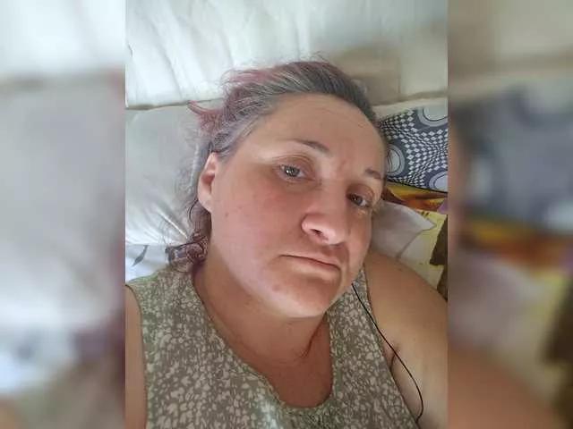 LaraXXX33 on BongaCams 