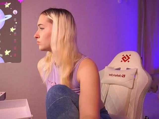 LilElfie on BongaCams 