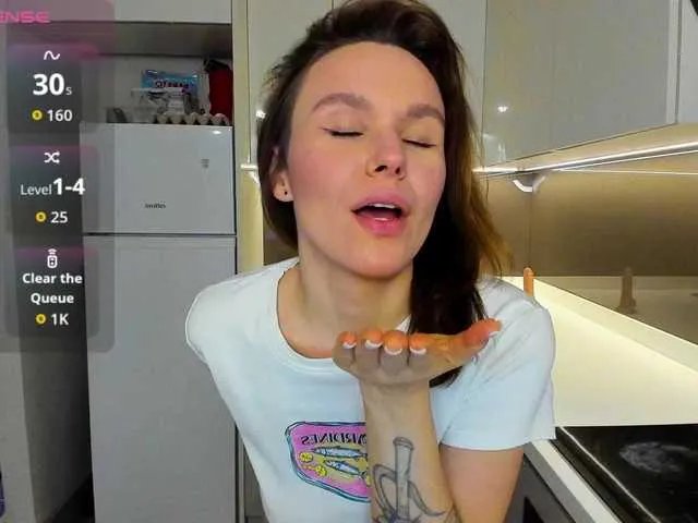 LisaDaniels — @total -- spank yourself doggy style @remain left before the show starts