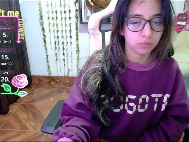 Maggie-Fox on BongaCams 