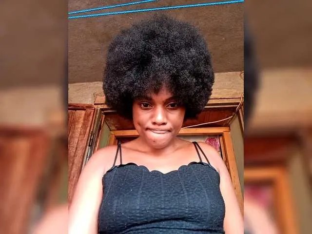 Maissah on BongaCams