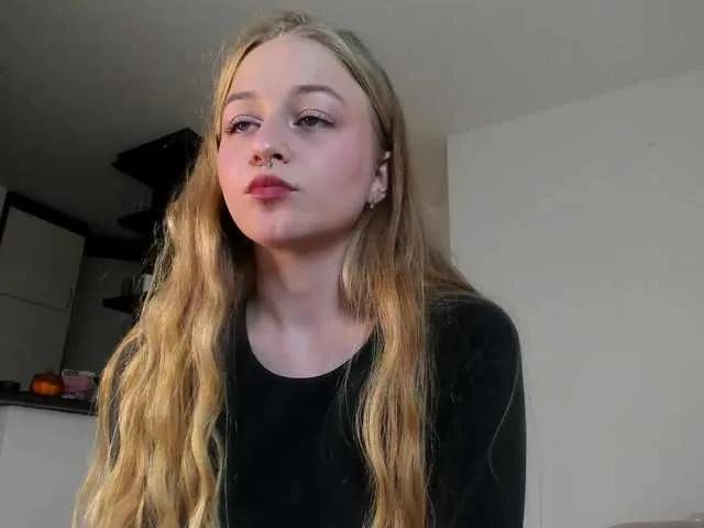 MiaMeowa on BongaCams 