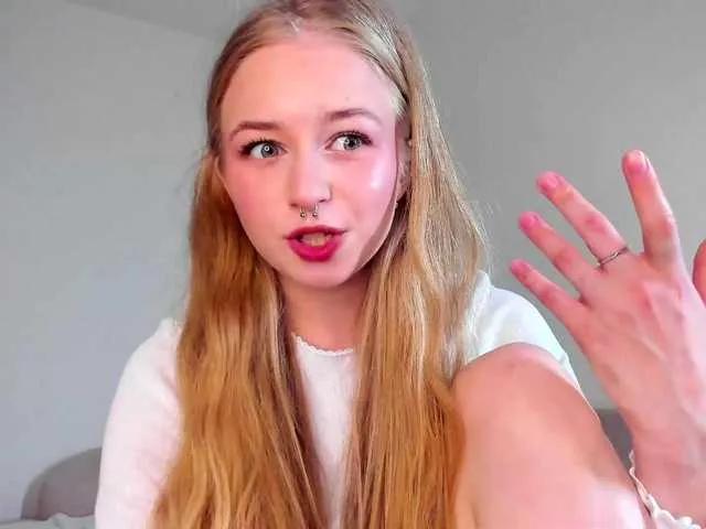 MiaMeowa on BongaCams 