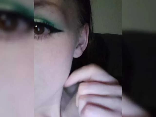 Moonlitmiragea on BongaCams 