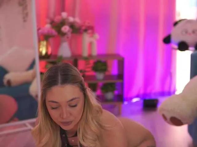 NadyaBlue model from bc