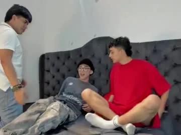 3guy3 — GOAL: Flash ass hole [70 tokens remaining] Welcome to my room! #anal #trans #gay #twink #femboy