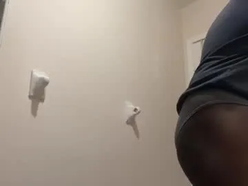 aj297914 model from cb