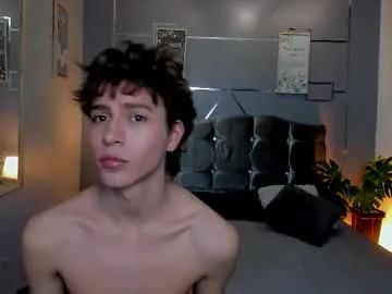 chrristopher77 on Chaturbate 
