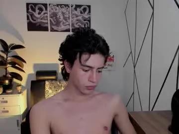 chrristopher77 on Chaturbate 