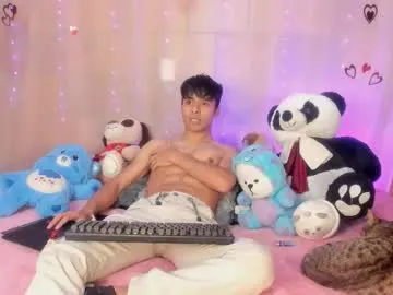 emalu_jones model from cb