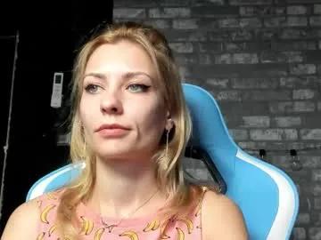 karoline121 — top off 5 min   #feets #smoke , #leggings #mistress #skinny [1344 tokens left]