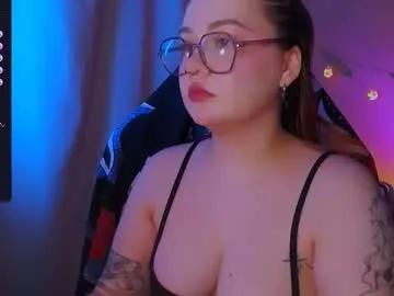 lala_loulou — NAKED  <3 I look like a bitch but I'm cutie, don't worry haha #goth #curvy #redhead #natural #bigass [555 tokens remaining]