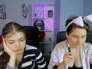 leona_light — GOAL: handbra [333 tokens remaining] Welcome to my room! #feet #shy #18 #lovense #lesbian