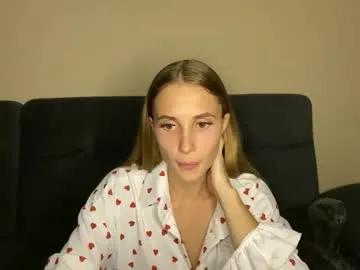 litle_girl05 on Chaturbate 