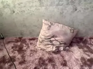 mona_fox model from cb