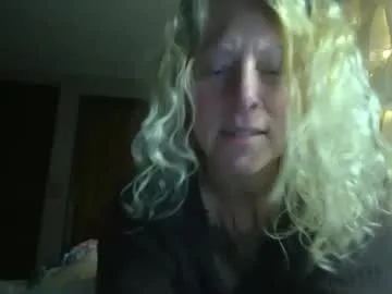 outdoorchicprivate model from cb