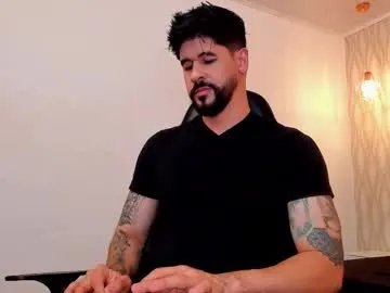 petesevans_1 — GOAL: FLash Dick  I want us to masturbate together until you beg me to stop just before I make you explode. [11 tokens left] #lovense #bigcock #cum #uncut #muscle