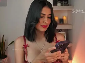 valeryrhouse_ model from cb