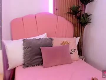 victoria_vallejo — GOAL: Naked+show oil [112 tokens remaining] Make me feel wet and horny with your vibrates #bigboobs #feet #deepthroat #blowjob #fuckmachine