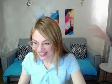 your_crush_12 — GOAL: Defile [20 tokens remaining] Welcome to my room! #smalltits #blonde #shy #milf #glasses