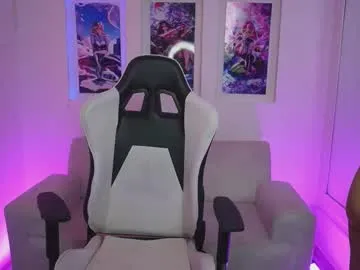 zoebensonx model from cb