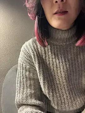 AikoYamada — Wear High Heels