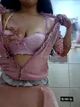 airamoon on StripChat 