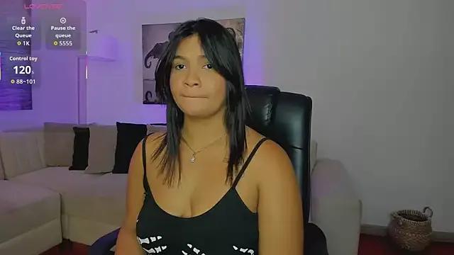 alaia7h on StripChat 