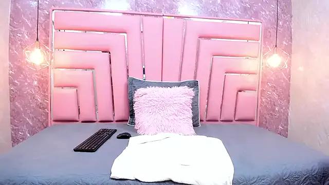 ALYANNA_HOT_ on StripChat 