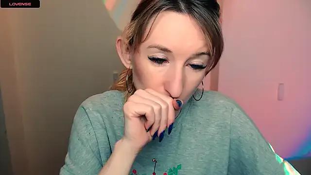 AmandaSell on StripChat 