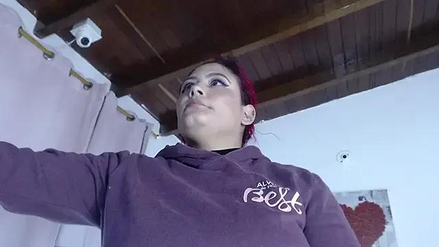 Amara_Red on StripChat 