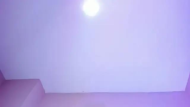 Annie9_ on StripChat 