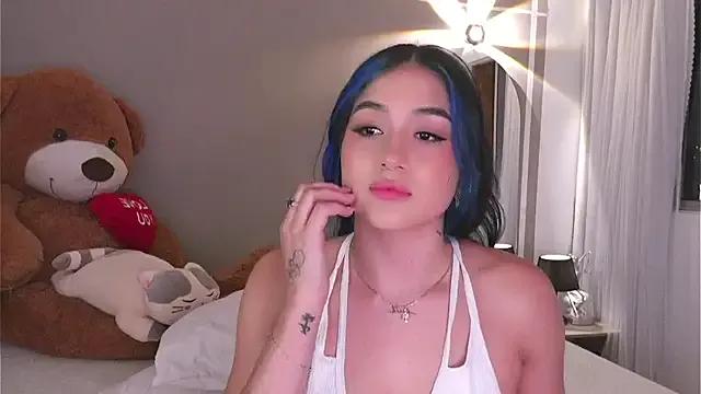 AnnyHizzle on StripChat 