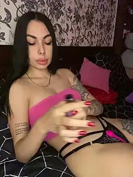 Bella_R0se on StripChat 