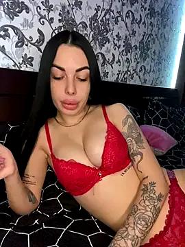 Bella_R0se on StripChat 