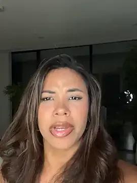 Brunettexio — Show boobs