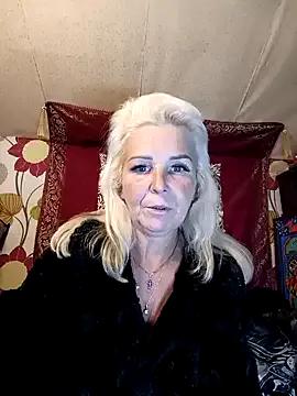 CassandraSandra44's avatar